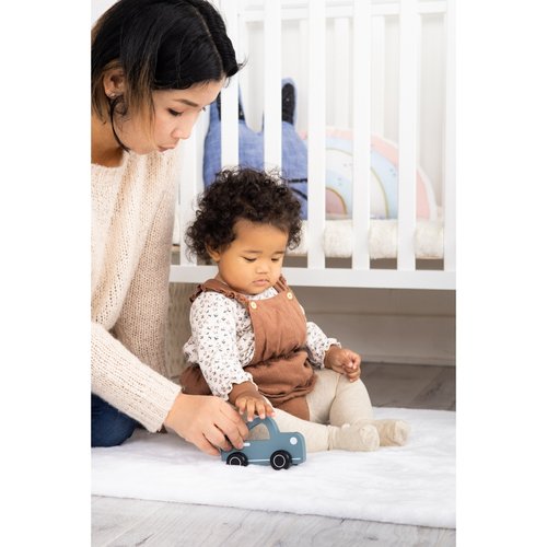 Your little baby girl or baby boy will love playing, racing and revving with this adorable wooden car push toy by Pearhead!
• Includes one wooden, muted blue toy ca