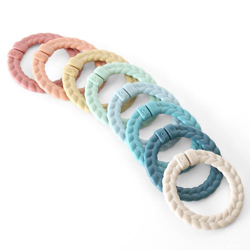 Love these Links! A rainbow of color & endless entertainment awaits with our Ritzy Ringsâ„¢ from our Bitzy Bespokeâ„¢ collection!
Ultra-versatile with various ways t