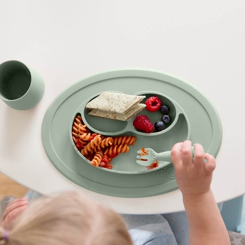 Learning to self-feed is an important developmental milestone, and the ezpz Mini Utensils are designed to help toddler learn how to eat with a spoon (scooping) an