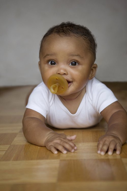 Made from pure, all-natural latex rubber from the Hevea Brasiliense tree, Natursutten pacifiers are softer than silicone and are extremely hygienic because they are