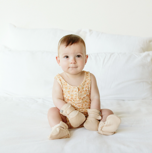 The Goumi piece everyone’s been asking for. Our romper is the coziest day wear for your babes. Perfect for warm weather play and cozy enough for sleep. Plus it looks