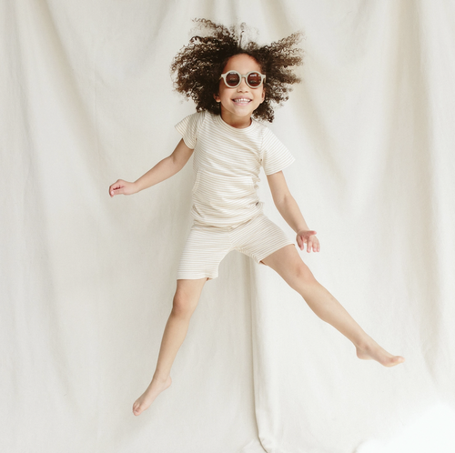 The perfect two-piece outfit for a day out running errands or for an extra-cozy bedtime. Now with shorts and short sleeves for the warmer temperatures!
Fabric: