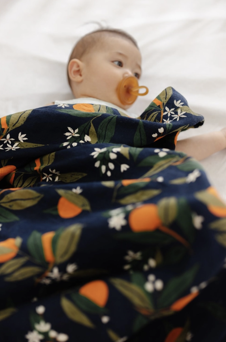 -47x47 inches
-Made of 100% cotton muslin, which only gets softer with time
-Lightweight and breathable
-Machine washable.