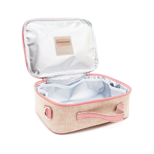 RULE THE PLAYGROUND WITH OUR STANDOUT WASHABLE INSULATED KIDS LUNCH BOXES!
Cheerful and bright our Neo Rainbow print is the perfect reminder that even our stormiest