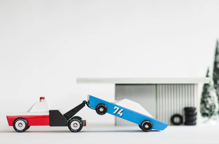 A staple of every garage, Towie is glad to jump to any car's rescue. Sturdy, and ready to use its rubber band to help a car in need.
Materials & Info: Solid Beec