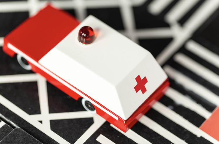 We’ve got a mini medic here to lend a helping hand! This Red and White Candycar Ambulance is first on the scene. Part of our new candycar line, a cute 3 inches long.