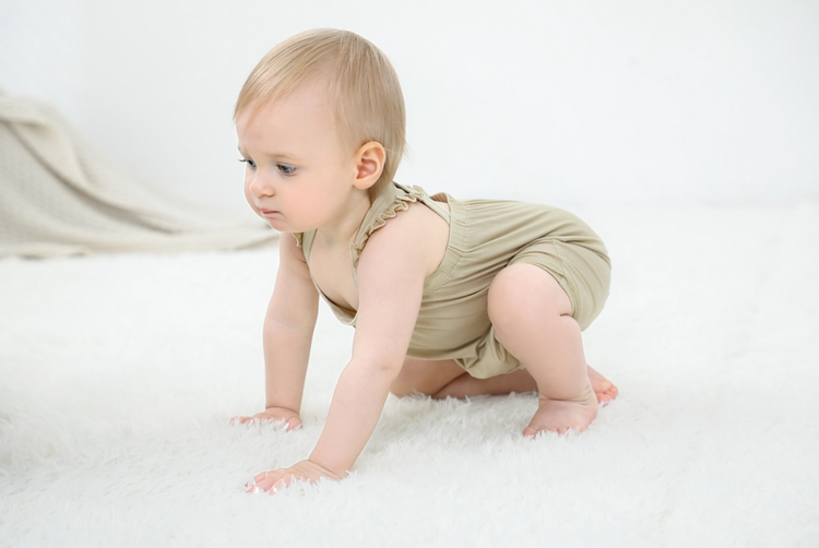 Providing the softest touch test for baby's sensitive skin, these ultra stylish Bamboo short rompers are made from a premium Bamboo. This material is so kind to baby
