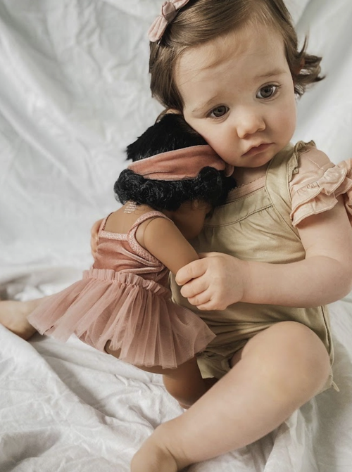 Providing the softest touch test for baby's sensitive skin, these ultra stylish Bamboo short rompers are made from a premium Bamboo. This material is so kind to baby