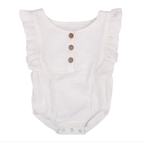 With classic, neutral styles and beautiful details that let your babe’s personality shine, these rompers are a perfect choice for pregnancy reveal photos, monthl