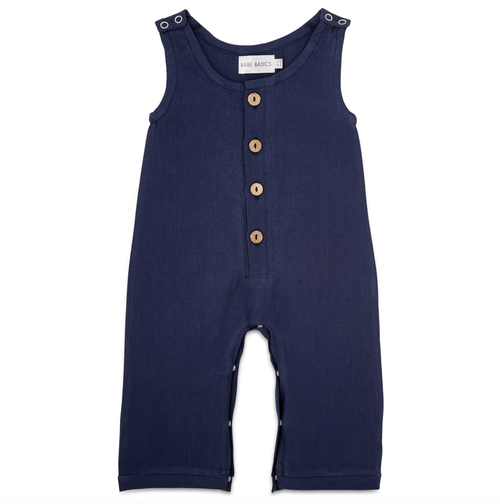 With classic, neutral styles and beautiful details that let your babe’s personality shine, these rompers are a perfect choice for pregnancy reveal photos, month