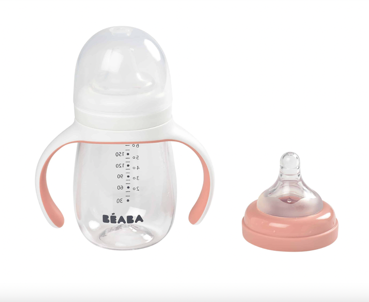 Learning cup assists babies 4mo+ in the transition of training to drink on their own
Fitted with an interchangeable bottle nipple to spout to help ease babies trans