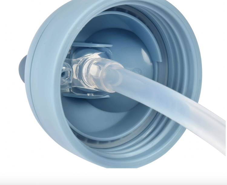8mo+10.1 oz
Sippy cup continues the transition for children 8mo+ learning to drink on their own
Slide opening that’s 100% leak proof, open or closed.
Straws also st