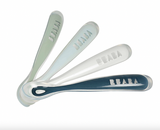 First stage spoons for babies being introduced to solids
6mo+
Ergonomic handles are designed so that parents can easily feed baby
Seamless, hygienic, silicone