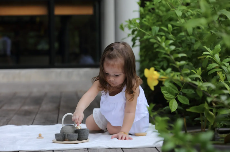 Host a tea party with this wooden Classic Tea Set. Includes 2 place settings, a teapot, tea bowl, 2 tea cups and a tray.
Sustainably made in Thailand using chemical-