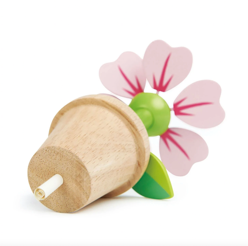 No green fingers needed for this pretty wooden flower and blue butterfly! Leaves and petals are all removable.
Age range: 3 Years And OlderProduct size: 4.13 x 3.94