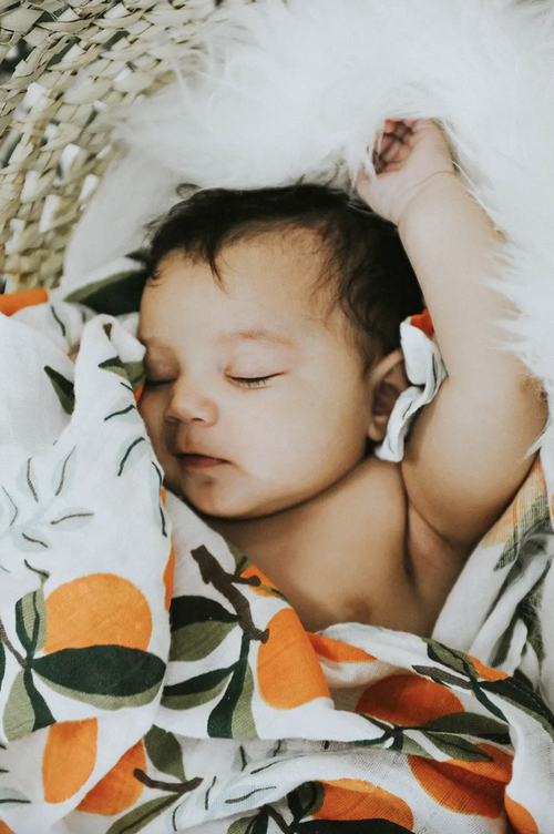 -47x47 inches
-Made of 100% cotton muslin, which only gets softer with time
-Lightweight and breathable
-Machine washable.