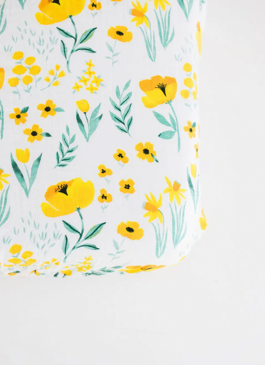 Made from 100% cotton muslin, our comfy cozy crib sheets are made to keep your little one the perfect temperature and look beautiful in your nursery. The loose weave