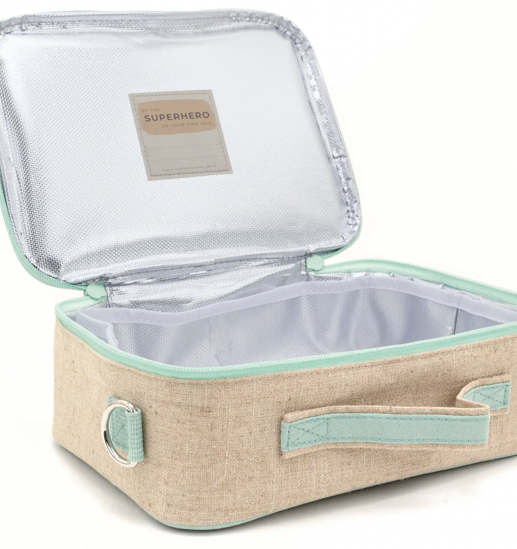 RULE THE PLAYGROUND WITH OUR STANDOUT WASHABLE INSULATED KIDS LUNCH BOXES!
From charming crustaceans to friendly fish, this band of underwater sidekicks are ready to