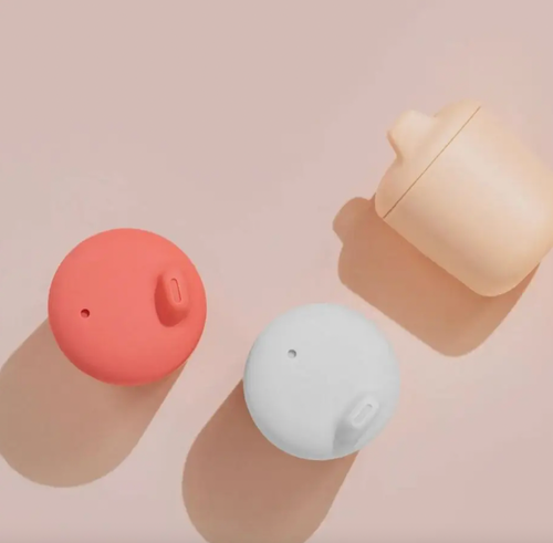 As one of your baby's first forays into drinking solo, it was so important that our sippy cups be soft and safe for developing gums and mouths - no hard edges here.
