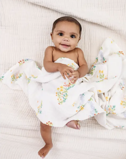 -47x47 inches
-Made of 100% cotton muslin, which only gets softer with time
-Lightweight and breathable
-Machine washable.