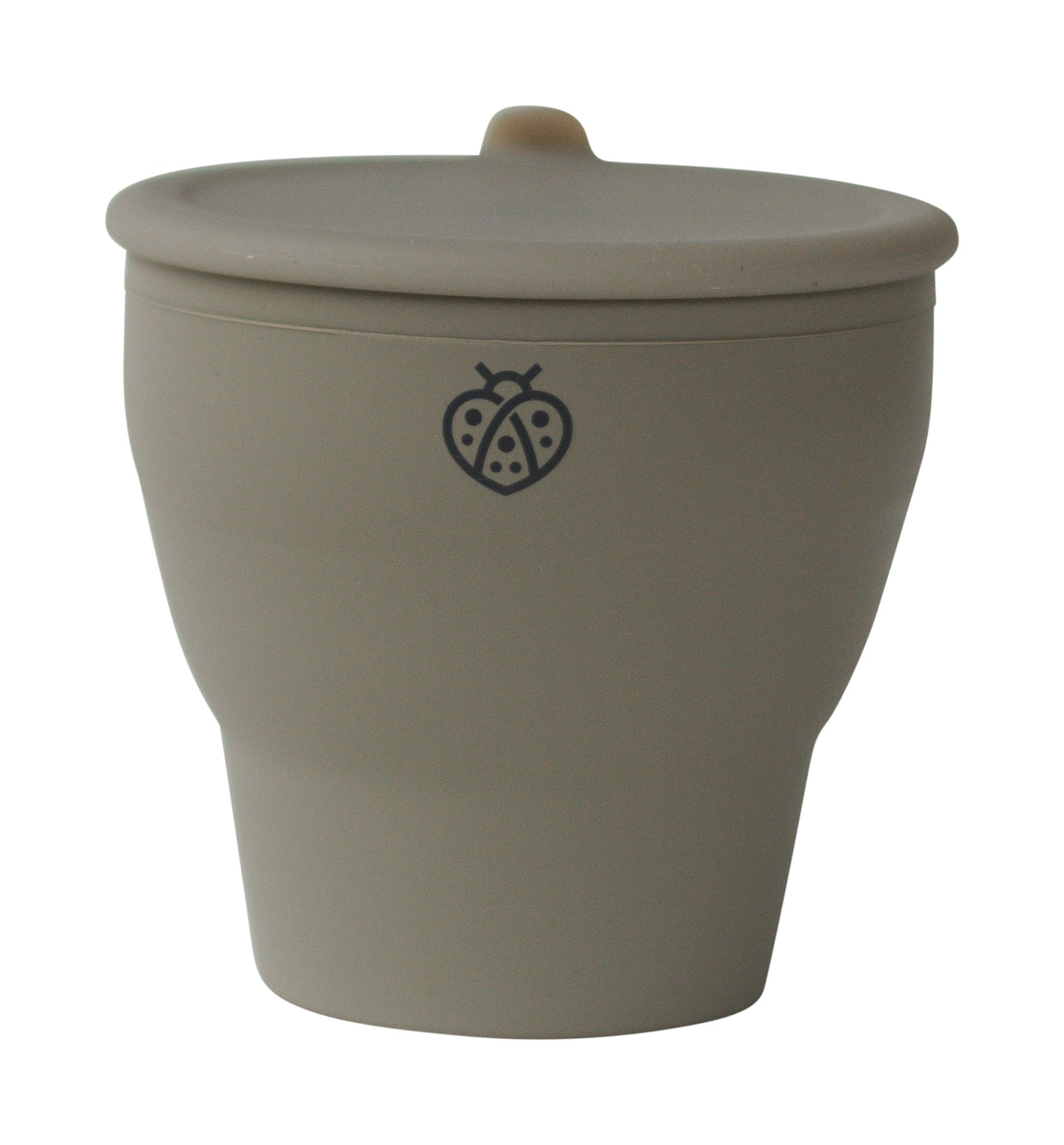 Its easy-grip handle, soft silicone material, and protective lid with stay-put strap make this the perfect accessory for snacking at home or on the go.
100% food-gra