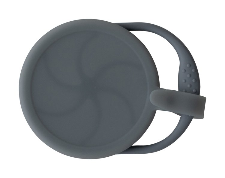 Its easy-grip handle, soft silicone material, and protective lid with stay-put strap make this the perfect accessory for snacking at home or on the go.
100% food-gra