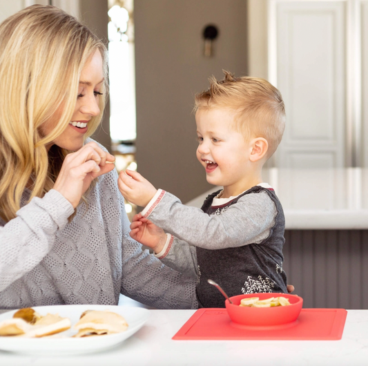Baby-Led Weaning vs. Traditional Weaning: Which is Right for Your Child?