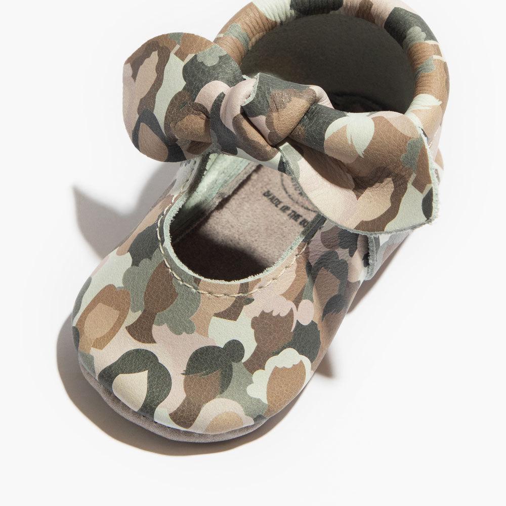 All the Ladies Knotted Bow Baby Shoe