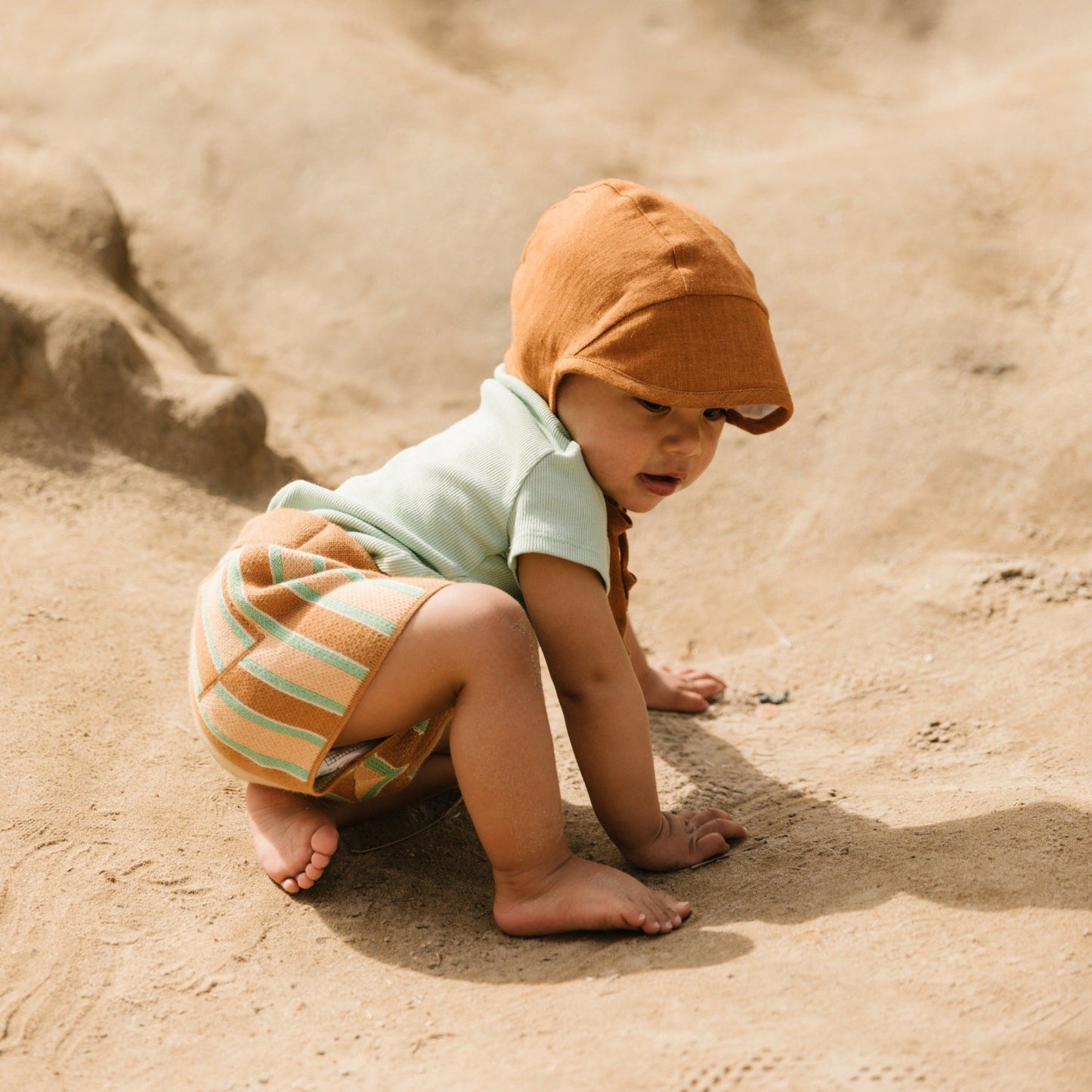 Brimmed Rust Linen Bonnet Cotton-Lined
