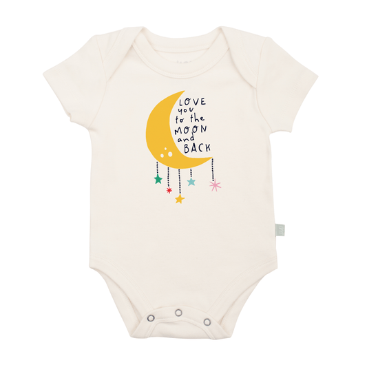 Simple and comfortable is best, especially for babies. Our adorable bodysuit is perfect for all sizes and activity levels, from your little one's first day in the wo