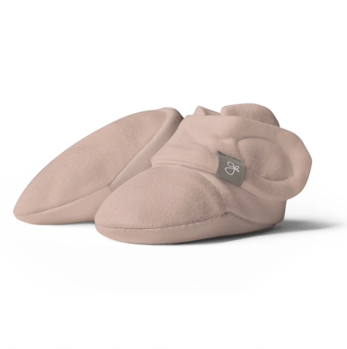





Never lose another sock. A super-soft organic baby boot that is adjustable and stays on no matter what. Featuring our two-part adjustable closure system that r