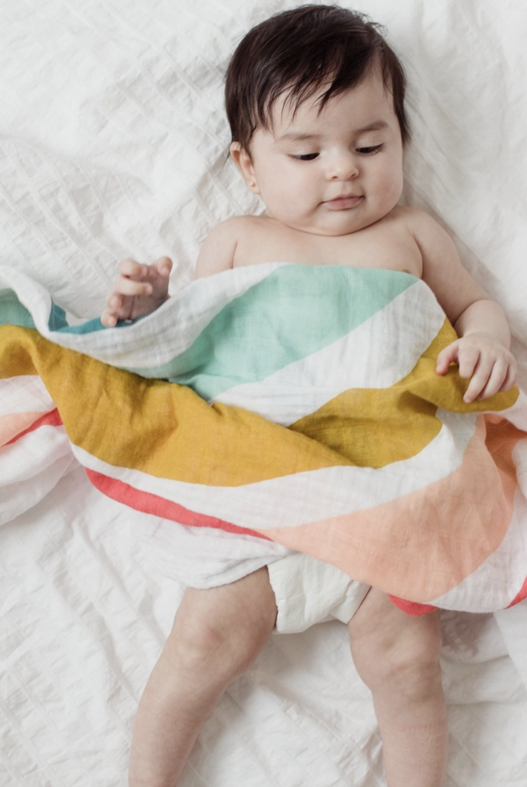 -47x47 inches
-Made of 100% cotton muslin, which only gets softer with time
-Lightweight and breathable
-Machine washable.