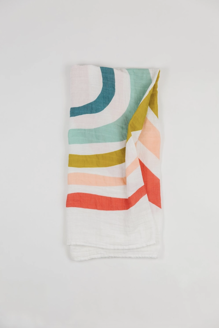 -47x47 inches
-Made of 100% cotton muslin, which only gets softer with time
-Lightweight and breathable
-Machine washable.