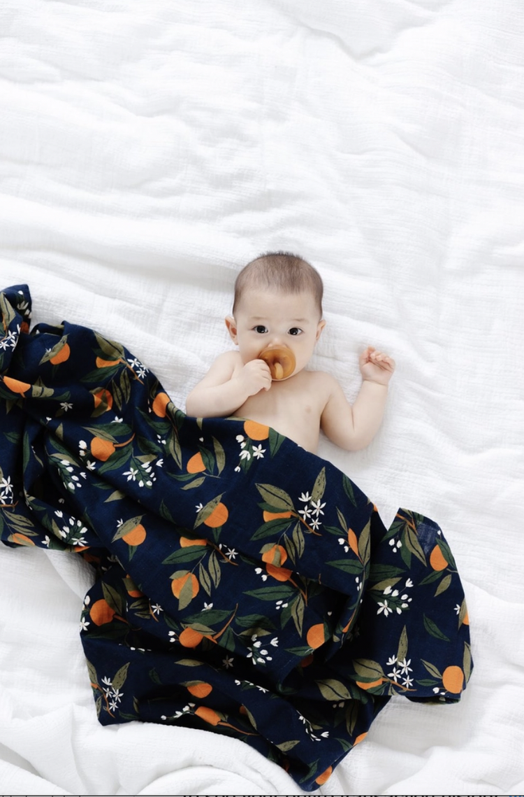 -47x47 inches
-Made of 100% cotton muslin, which only gets softer with time
-Lightweight and breathable
-Machine washable.