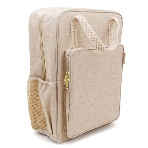
FUNCTION &amp; FASHION, MEET THE TOTE PACK
No two days are ever quite the same, and that’s why we designed an everyday bag that’s as versatile as it is stylish. Fro