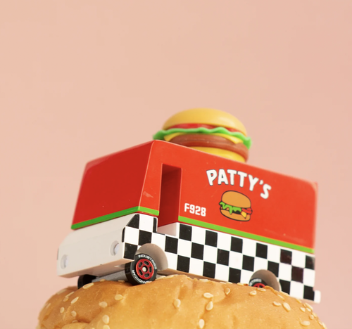 Order Up! We’ve got a #1 and a side of fries! Our Patty’s Van is complete with a bun and all the fixings. This squishy bun topper is absolutely too cute for words. W