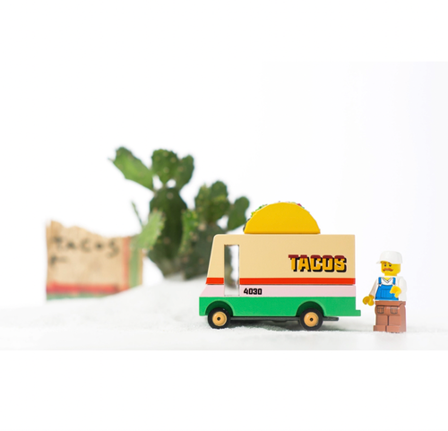 Our taco truck was inspired by the trailblazing spirit of the very first food trucks. Designed with true SoCal vibes in mind, it has fun and feisty coats of paint, s