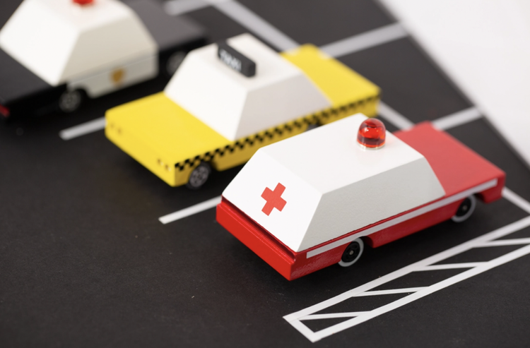 We’ve got a mini medic here to lend a helping hand! This Red and White Candycar Ambulance is first on the scene. Part of our new candycar line, a cute 3 inches long.