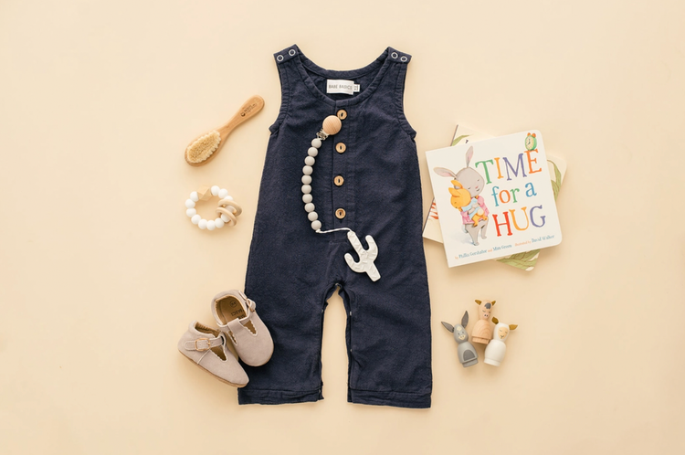 




With classic, neutral styles and beautiful details that let your babe’s personality shine, these rompers are a perfect choice for pregnancy reveal photos, month