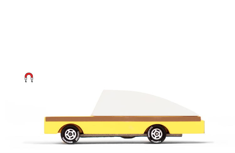 Our most apeeling Candycar yet, meet B.Nana! This cute Banana colored Candycar will have you craving some Banana Bread, a Banana Split maybe even Banana pudding?
Mat
