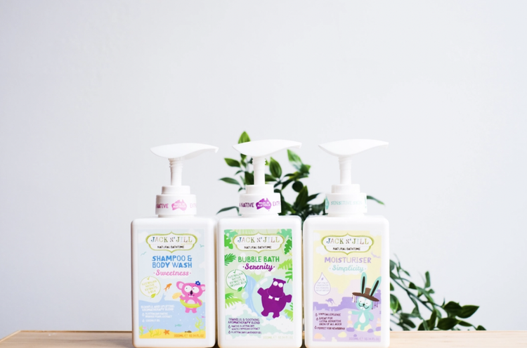
Our Sweetness range is a blissful &amp; uplifting aromatherapy blend with Australian native Orange Pearl extract and organic coconut oil.
This gentle Sweetness Mois