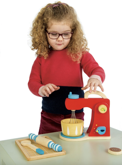 Introduce your children to the fun of baking with this mixing set. It can lift, lower and adjust speed with real clicking dial just like a real mixer! Use the rollin