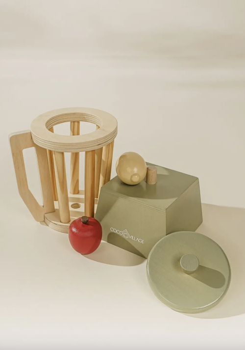 
Anyone want a little smoothie? With this cute little wooden Blender, your little one will be able to make you the most delicious imaginary beverages ever tasted! An