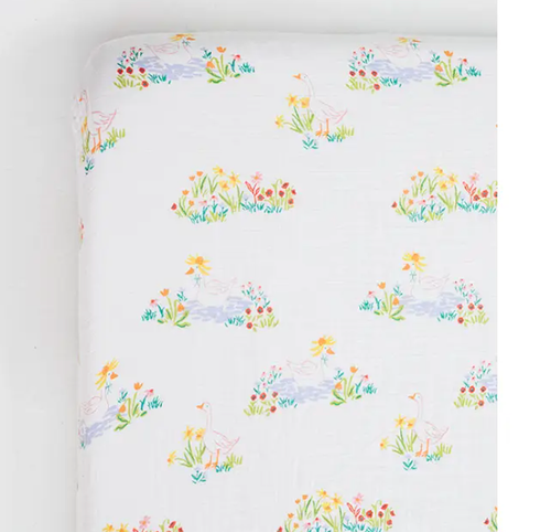 

We partnered with the creative team at The House that Lars Built to bring you our new Cottage Garden Collection. 


 Made from 100% cotton muslin, our comfy cozy c